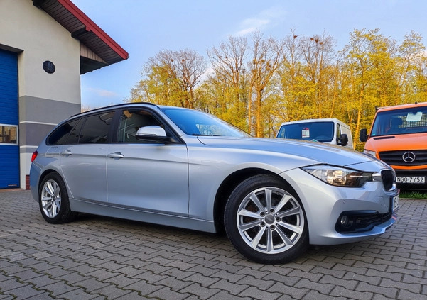 BMW Seria 3 cena 63500 przebieg: 89425, rok produkcji 2016 z Serock małe 631